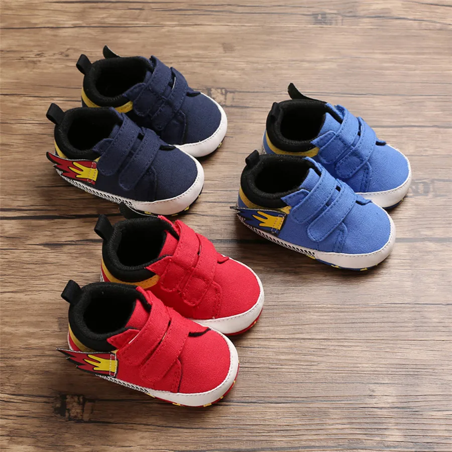 Детская обувь; синяя обувь с рисунком для новорожденных мальчиков; детская обувь; нескользящие кроссовки на резиновой подошве для девочек; кожаная обувь для мальчиков; 30A15