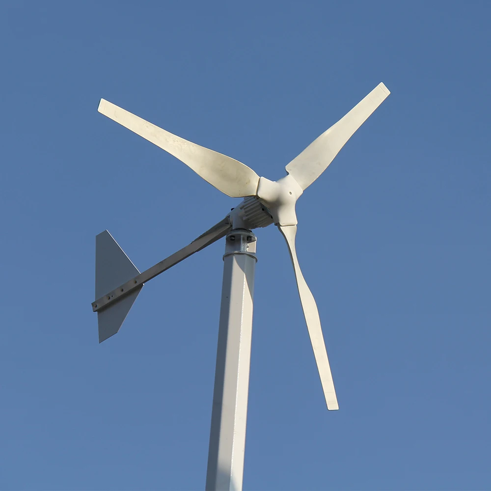 Ветряной электрогенератор 100 квт. Полосатый ветряк. Ветряки для выработки электроэнергии. Ветряк в близи. Трубчатый ветряк.