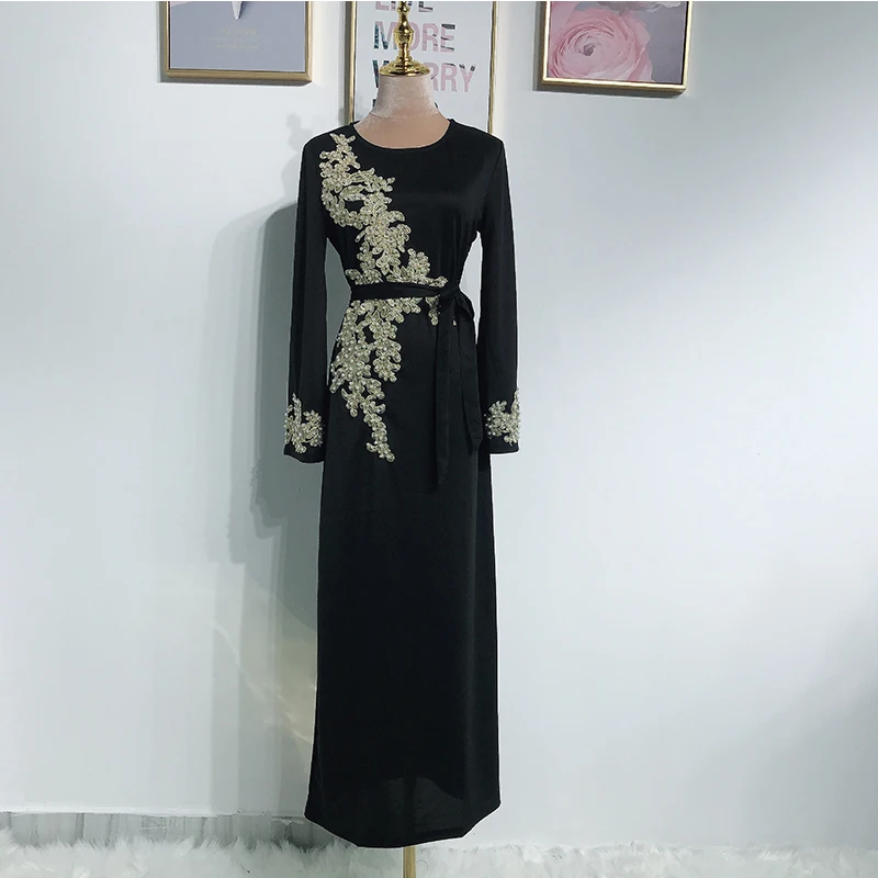 LR275 Новое модное мусульманское женское платье Элегантное с вышивкой тонкое платье на бедрах длинное платье мусульманская одежда