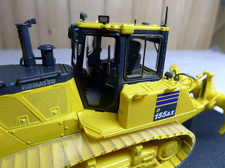 ミニカー UH 1/50 コマツ D155AX-7 Dozer 8010