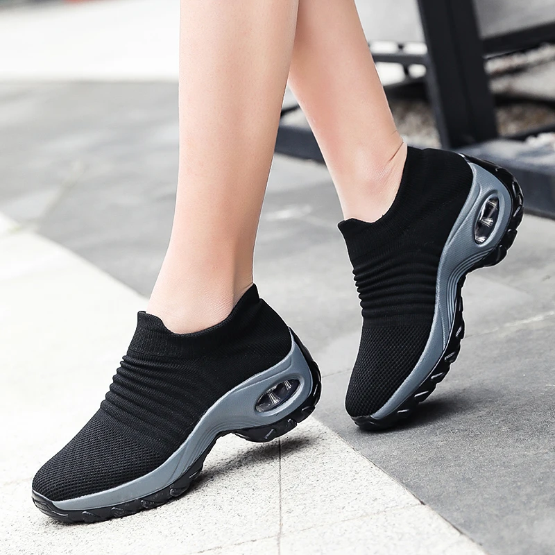 Женские теннисные туфли дышащие сетчатые на воздушной подушке без застежки