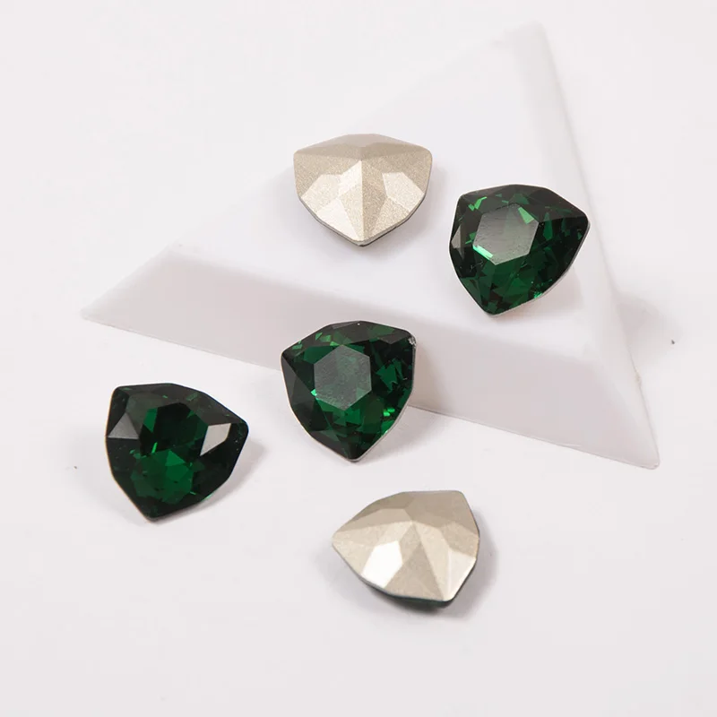 YANRUO 4706 All Sizes Emerald Trilliant Point Back Sewing Stones Strass Crystal Green Rhinestones On Clothes Accessories