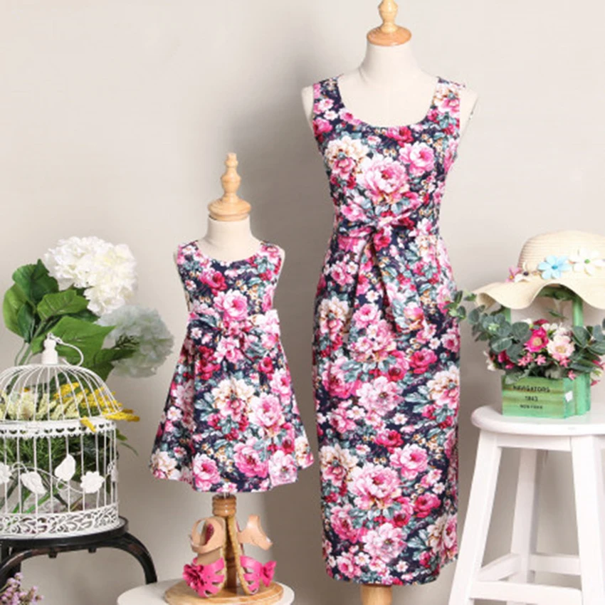 

Summer sleeveless parent-child dress big flower female ladies vest skirt Fashion suit sister skirt Twin skirts Mom skirt