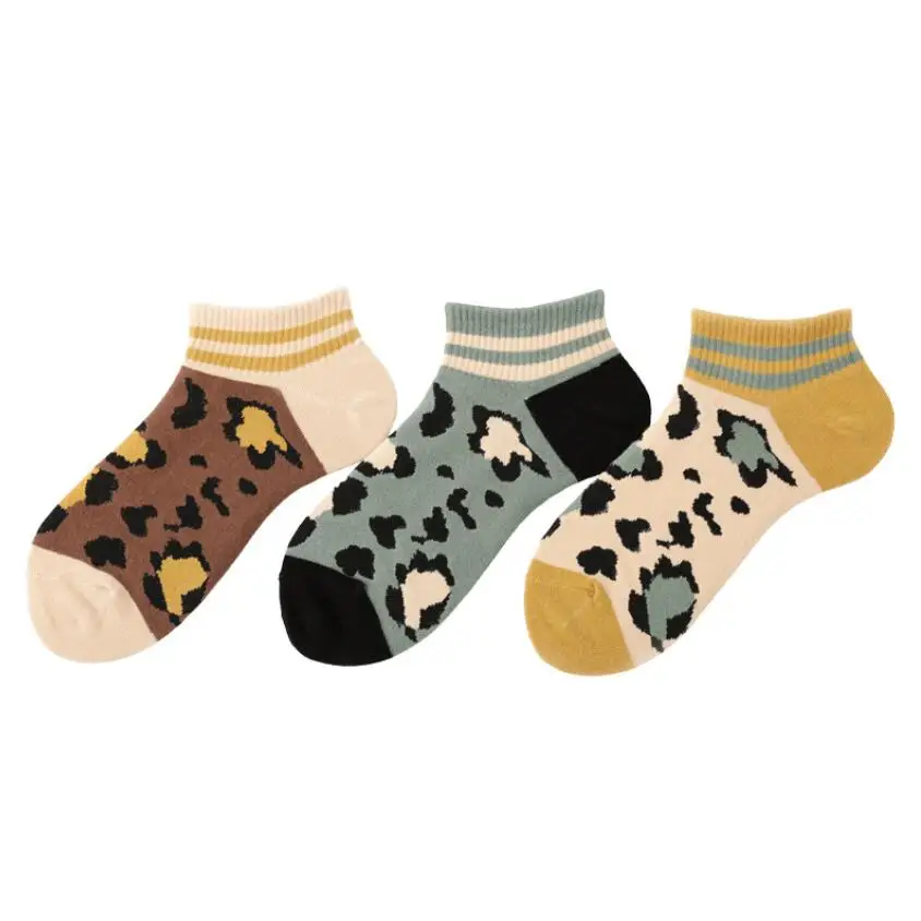 Женские короткие носки с леопардовым принтом; весенне-летние короткие носки в полоску с манжетами для девочек; носки в горошек с сердечками; коричневые носки с леопардовым принтом; 3 пар/лот