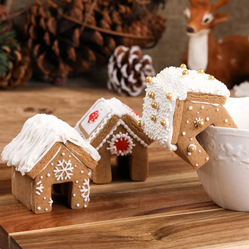 3Pcs Plastic Cookie Cutter Set 3D Christmas Gingerbread House Mould DIY Biscuit Mold Pastry Cake Stamp Baking Tools Cake Molds