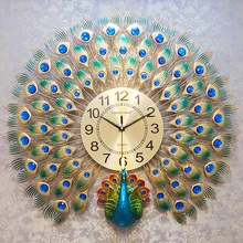 Ciepło! Chiński kreatywny prosty 3D naścienny zegar z pawiem nowoczesny zegar domowy salon cichy zegar moda dekoracyjna zegar kwarcowy tanie tanio LUKENI CN (pochodzenie) Tradycyjny chiński Peacock wall clock GEOMETRIC Metal 24cm Pojedyncze twarzy 70cmmm 2500cmg QUARTZ