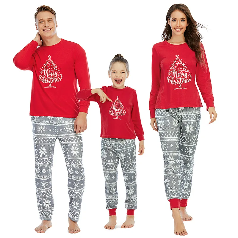 

Christmas Pajamas Set Cute Parent-child Sleepwear Homewear Print Round Neck Cotton Loungewear Leisure and Warm Pyjamas Women