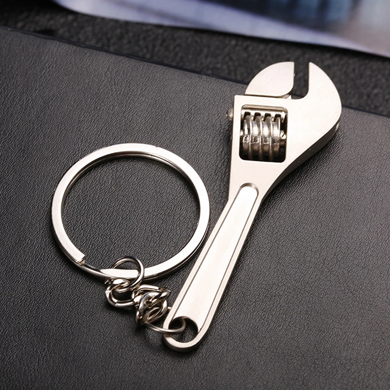 

Portable Adjustable Mini Wrench Keychain Creative Key Ring Key Tool Travel Kit Key Pendant Men's car key chain