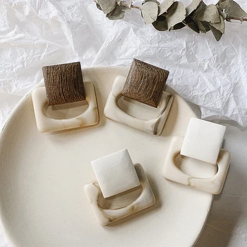 AENSOA New Vintage Resin Wood Drop Earrings for Women Square Elegant Dangle Earrings Fashion Jewelry 2020 wholesale