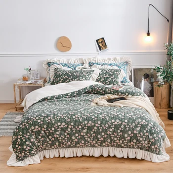 

4 Pieces Velvet Heavyweight Warm Soft Luxury Bedding Set for Winter Queen King Size Floral Pink Green Duvet Cover Bed Sheets set