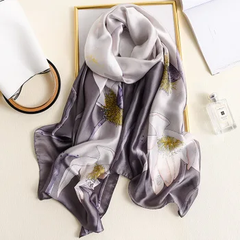 

2020 floral print shawls and wrap elgant lady New women brand design pashmina foulard bandana silk scarves hijab
