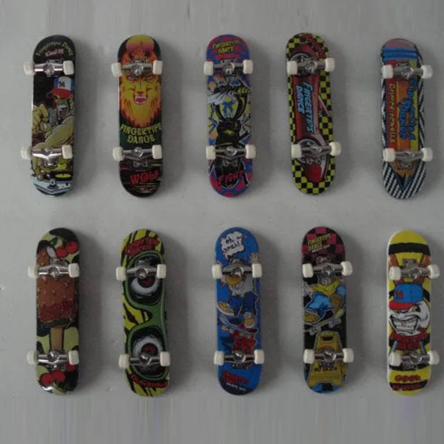 Mini Alloy Finger Skating Board Venue Combination Toys Children Skateboard Ramp Track Educational Toy Set For Boy Birthday Gifts 6