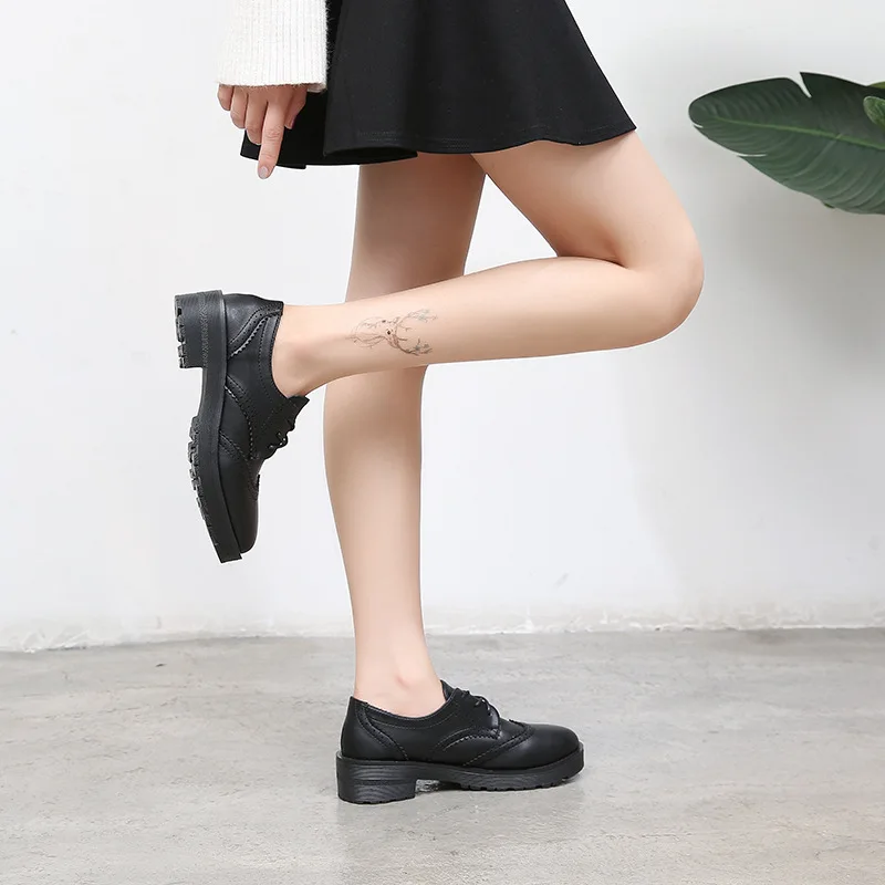 

British-Style Leather Shoes Women's Singles in Velvet Lining Retro Soft Surface Black And White with Pattern Students Shoes Lace