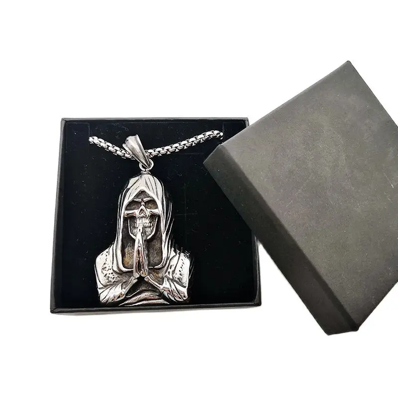 2021 SS New Cloaked Death Praying Pendant Necklace Vintage Silver Stainless Steel Mens Cool Death Necklace Fashion Jewelry Gift