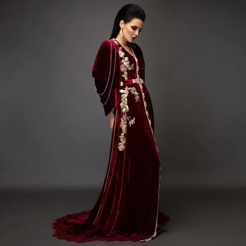 

Eightale Arabic Evening Dresses Dubai Velvet Burgundy Elegant Caftan Prom Gown V-Neck Appliques Cap Sleeve Kaftan Party Dress