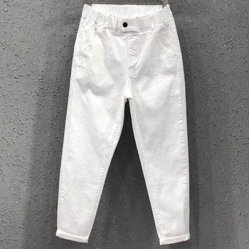 white loose jeans