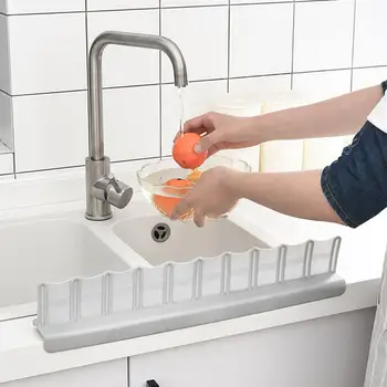

New Kitchen Sink Splash Waterproof Baffle Suction Cup Fixed Washing Splash Sink Protector Water Baffle