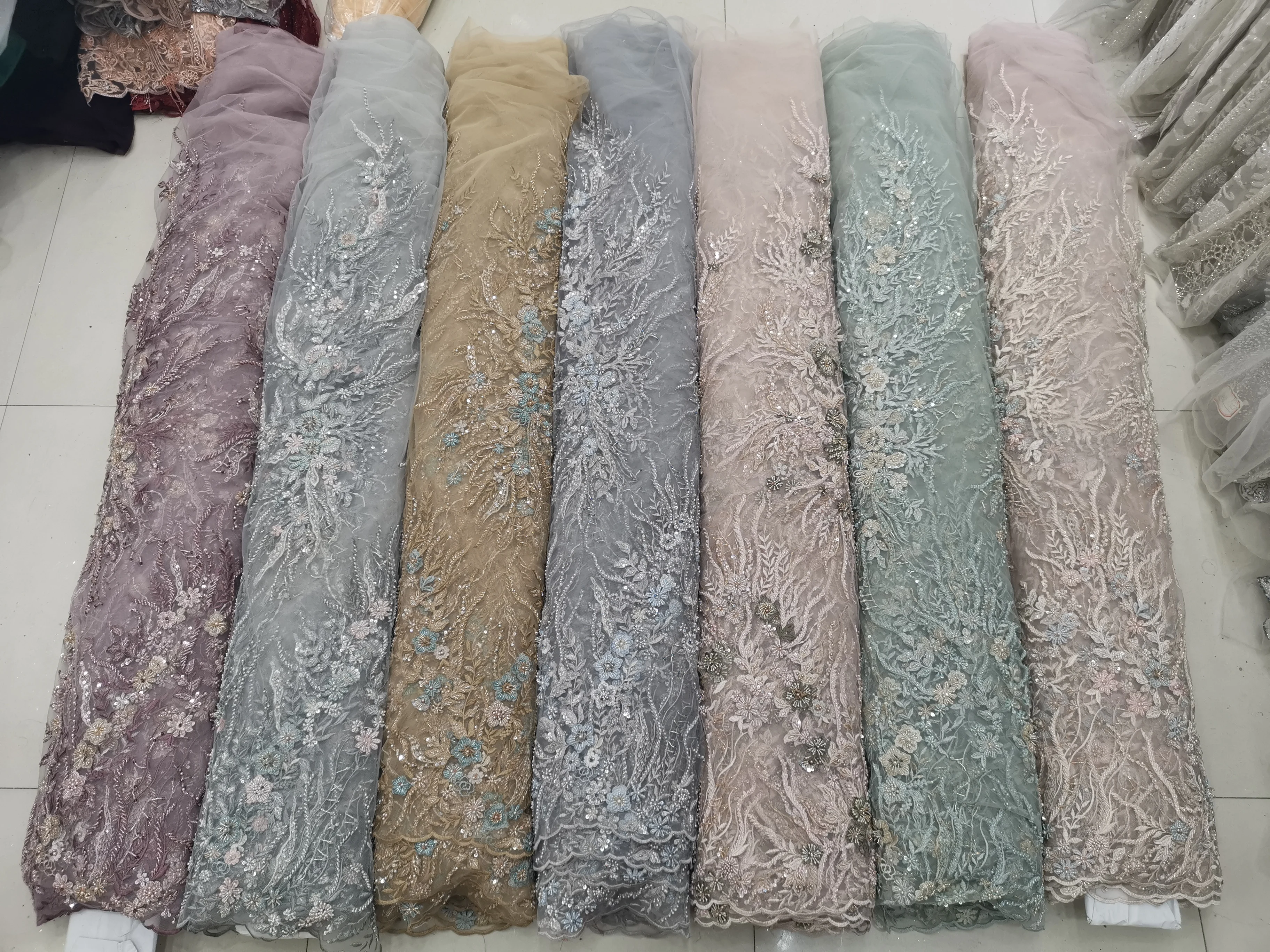 

Multicolor pink mix brown special pretty design heavy handmade beaded embroidery lace fabric 2020 latest fashion high class