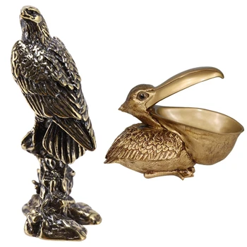 

China's Archaize Eagle Small Statue Valuable Collection & Entrance Cabinet Resin Office Toucan Ornament-Copper