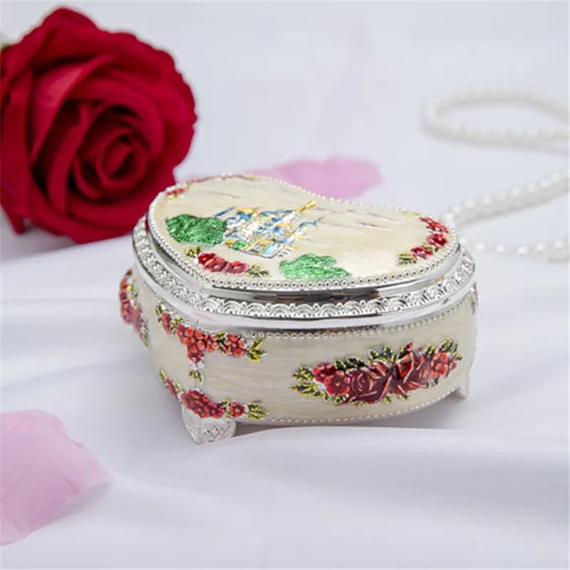 2020 Vintage High-End Castle Heart Shape Jewelry Box Metal Trinket Storage Organizer Case for Women and Girls