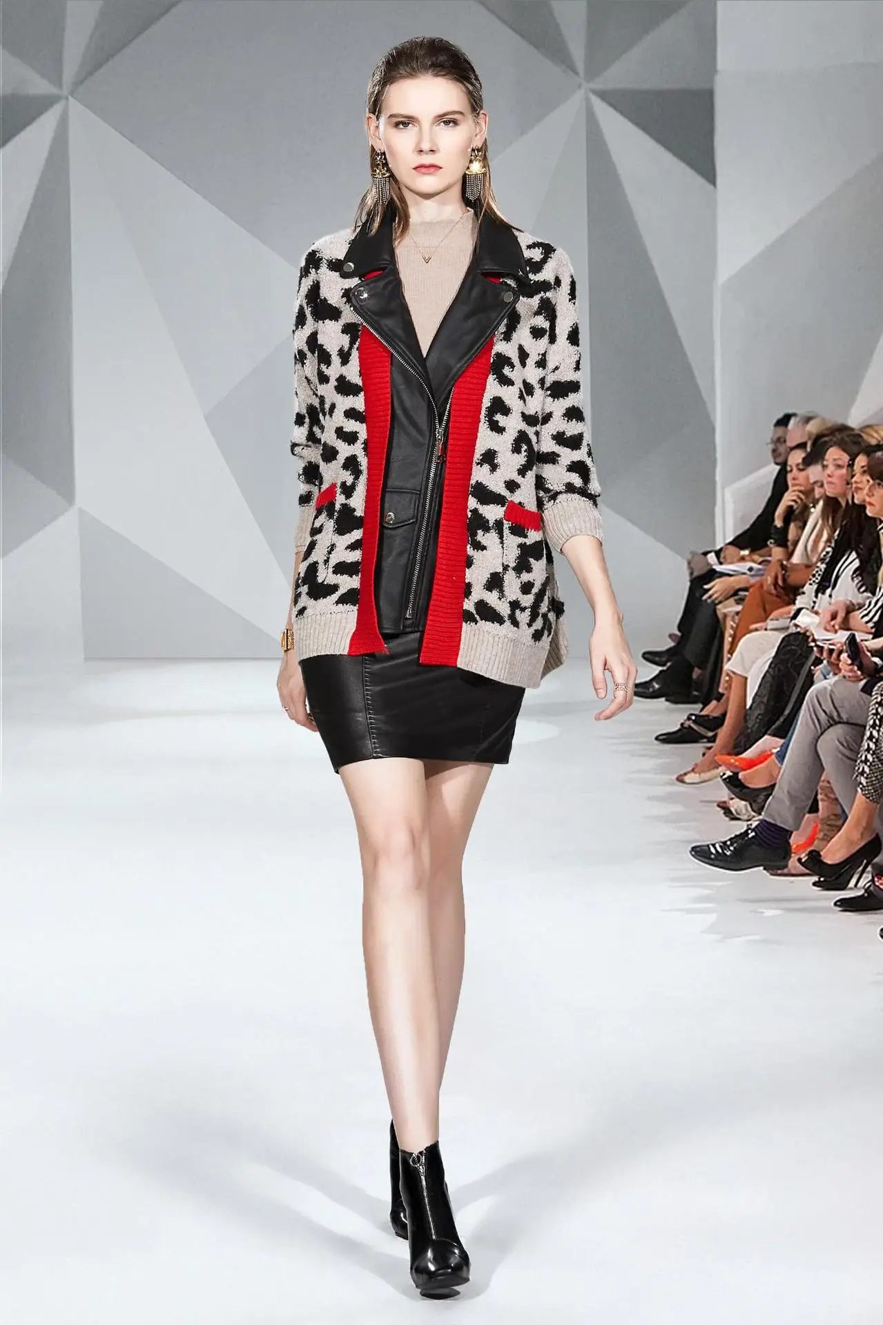

Large Austrian WOMEN'S Dress-Style New Style Fashion Goods Leather Fold-down Collar Leopord Pattern Coat Women's Loose-Fit Zippe
