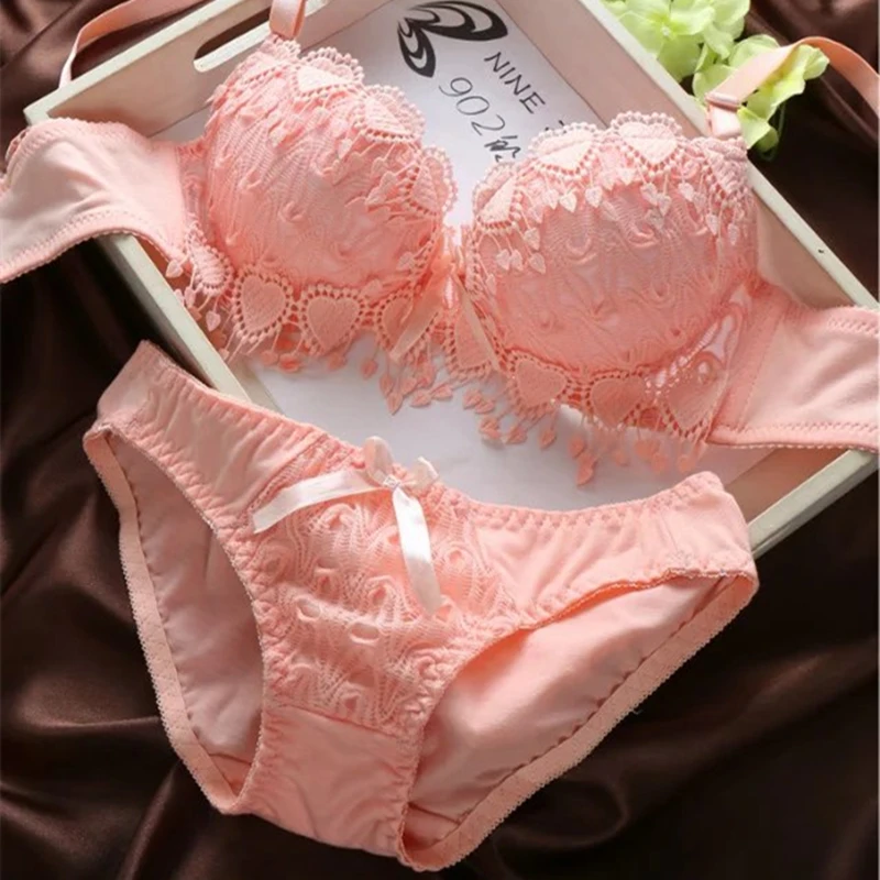 Fashion fashion Lace Sexy Bra Set Deep V-neck Push Up Underwear Hot-selling Vintage Solid Color Bra Briefs Padded Thick_voghion.com