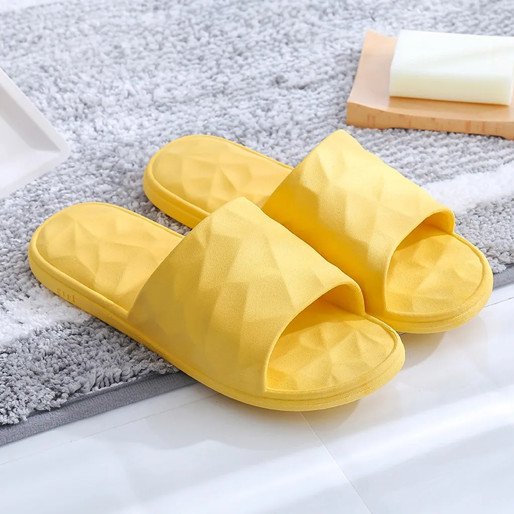 

Summer Couple's ladies home slippers bath room slippers Comfortable soft solid color indoor Slippers in Women Slippers тапочки