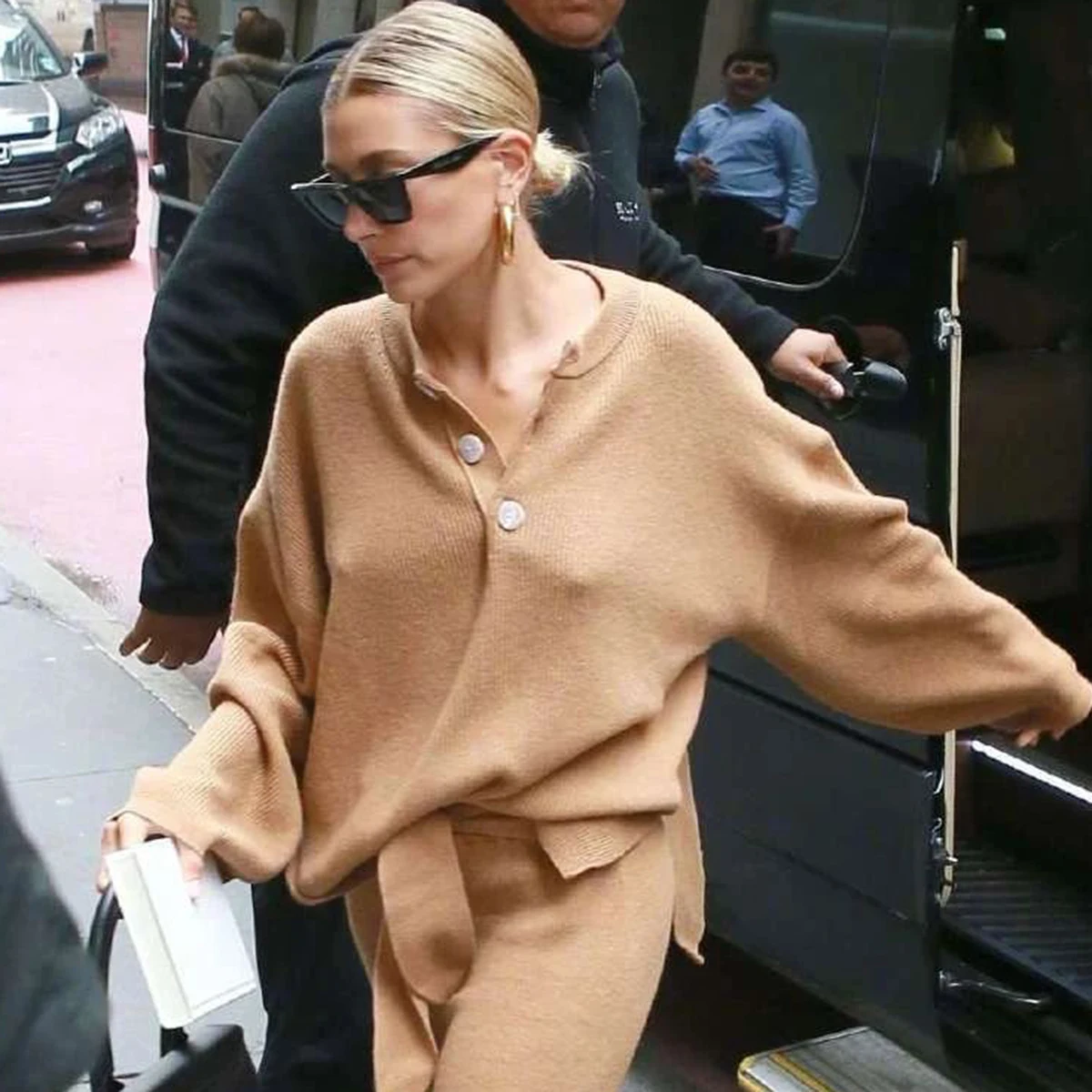 

Solid Split Casual Sweater Women Autumn Winter Long Sleeve Round Neck Button Retro Pullover Soft Vintage Sweaters Tops 2020