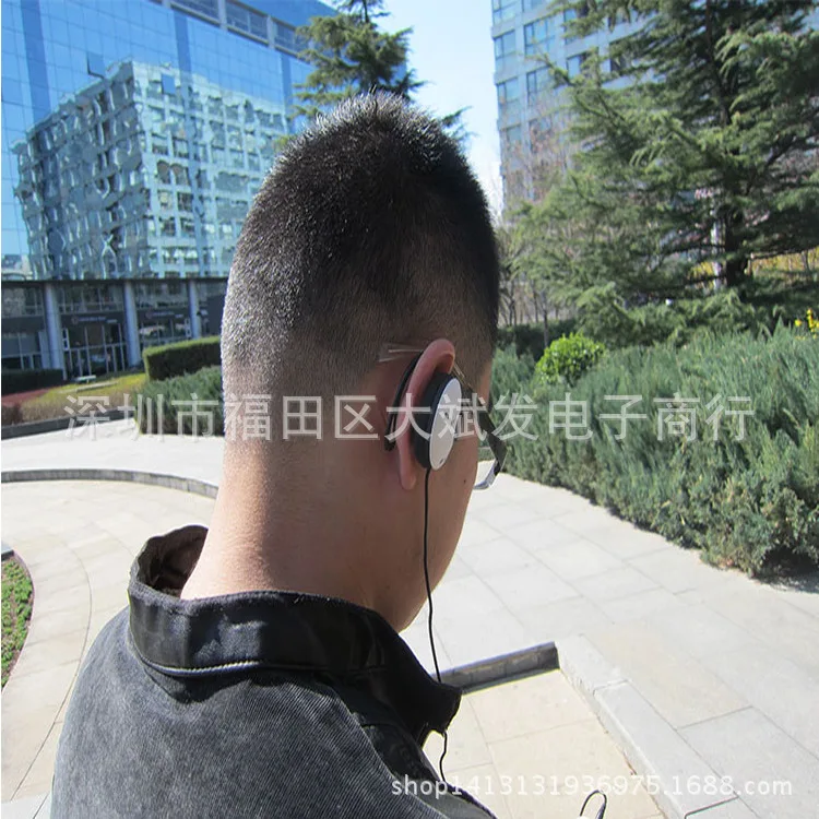 Wired In-ear Earphones Wholesale Universal MP3/MP4 Mobile Phone Computer Sports Ear Hook Wiring Earplug Hot Selling