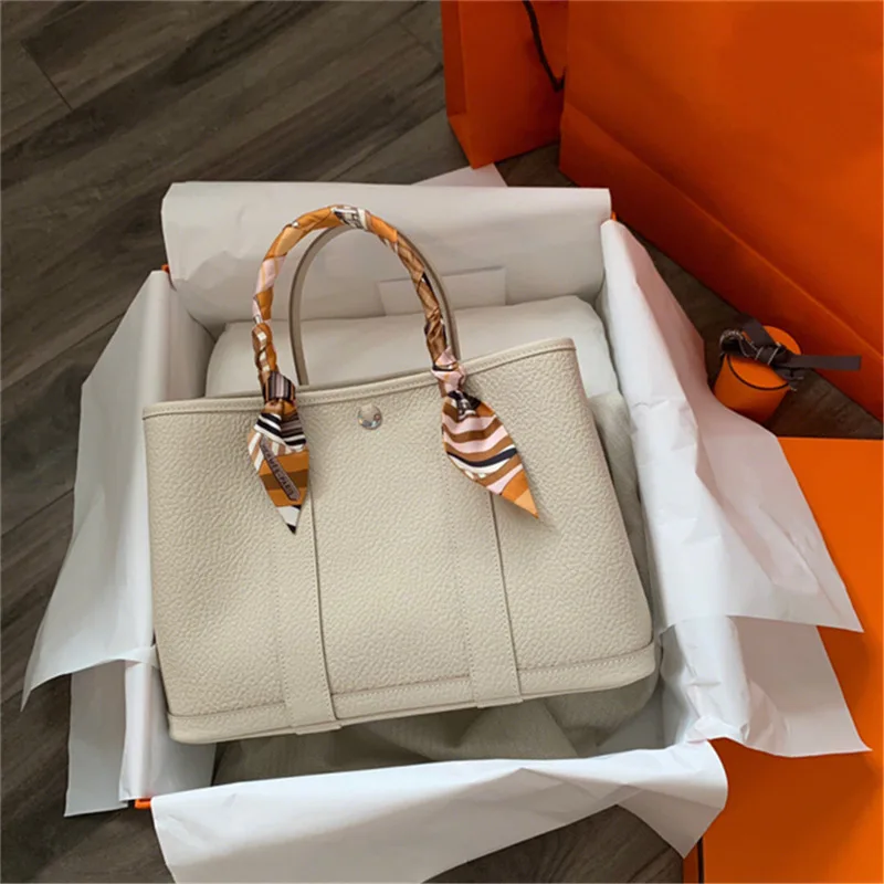 

Garden bag, leather bag, single shoulder, slant, cross tote bag, bag bag, bucket.