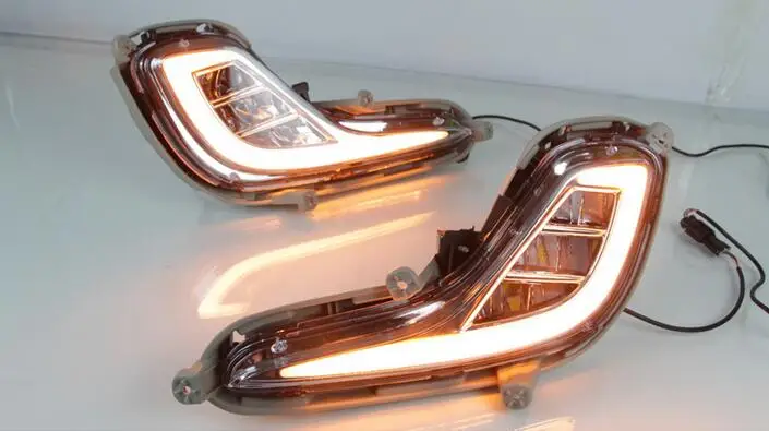 Geel Richtingaanwijzer Functie 12V Auto Drl Led-dagrijverlichting Mistlamp Voor Hyundai Accent Solaris 2010 - 2013