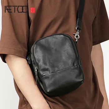 

AETOO Vintage leather men's bag, men's sports casual shoulder bag, mini handmade leather slash bag