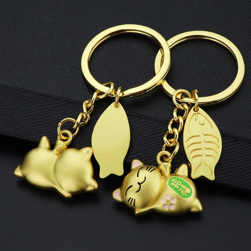 

Lovely Smiling Cat and Fish Keychains Gold Metal Good Luck Blessing Keyrings Rich Wealthy Cat Key Holders for New Year Gifts