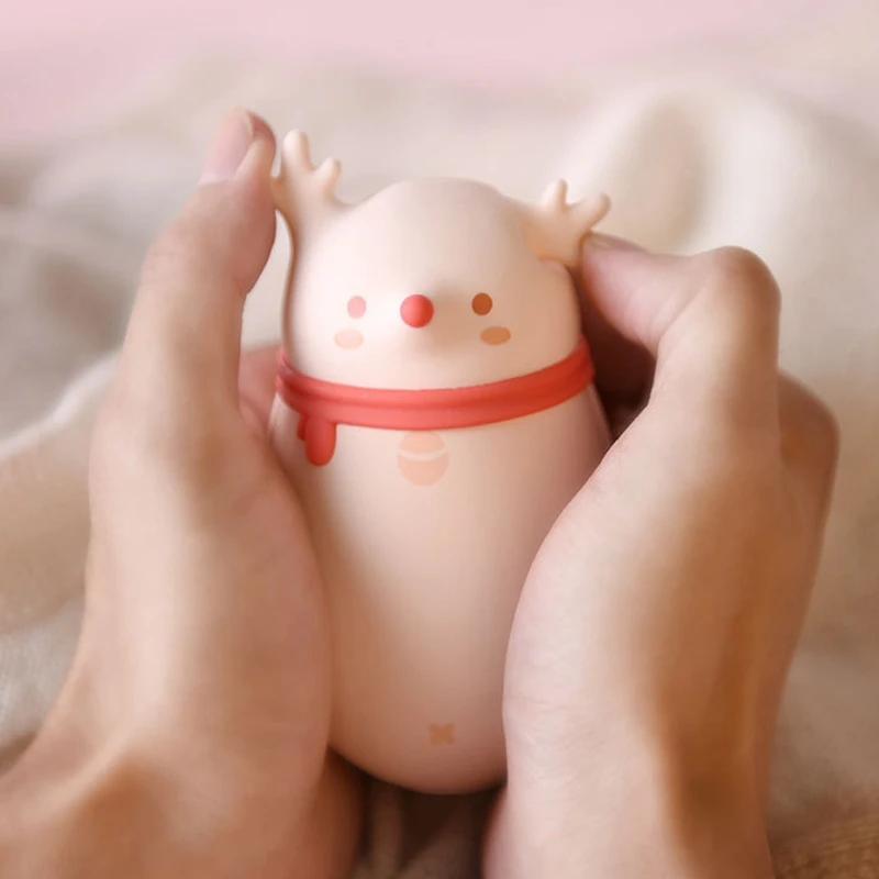 

Cute USB Rechargeable Hand Warmer and Power Bank 5V Mini Portable Travel Handy Long-Life Pocket Hand Warmer Deer 8000MAh