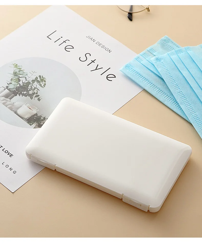 1pcs Mask Cover Box Portable Facemask Holder Face Mask Storage Box Case Masks Clip Organizer Dustproof Mask Storage Case
