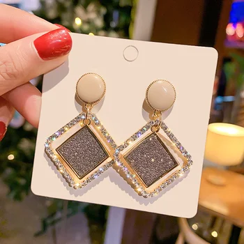 

2020 New Fashion Arrival Crystal Classic Geometric Long Dangle Earrings For Woman Female Jewelry Korean Simple Earrings