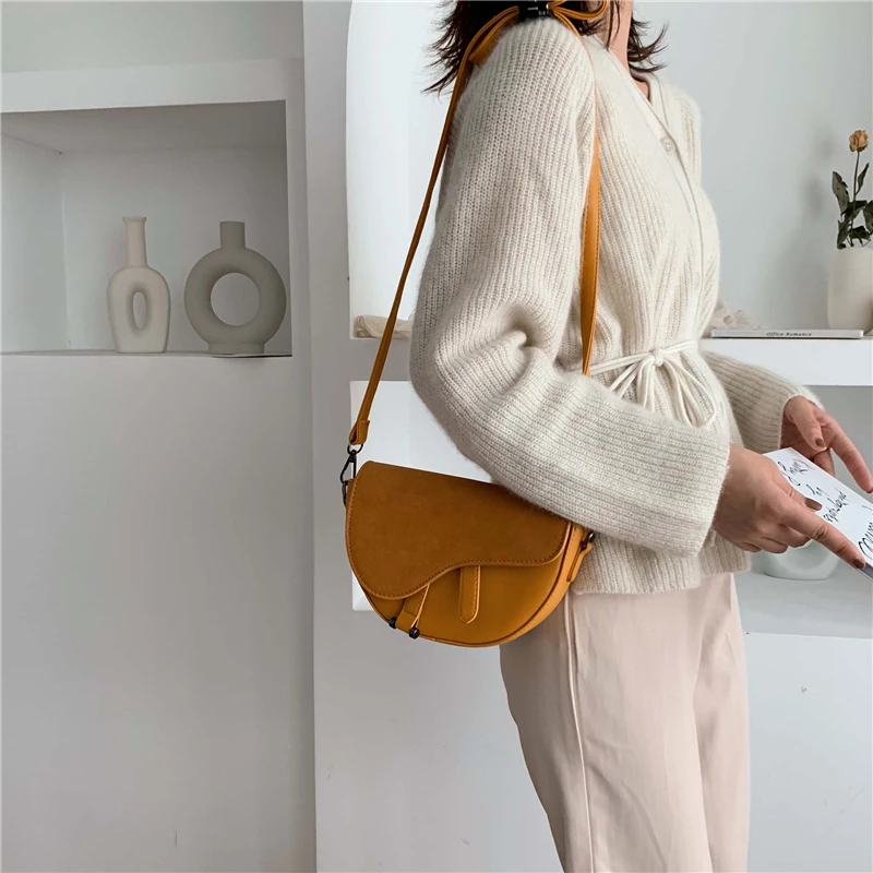 Винтажная Женская седельная сумка с клапаном для женщин, новинка, Высококачественная женская дизайнерская сумка из искусственной кожи, сумка через плечо