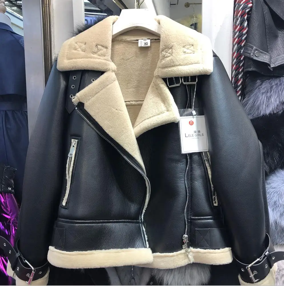 Кожаная куртка из овечьего меха, женская новая Толстая свободная короткая куртка, женская зимняя куртка из овечьей шерсти, пальто из искусственной кожи, мотоциклетная верхняя одежда