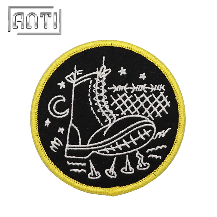

Custom Embroidery Fabric Badge Patches Circle
