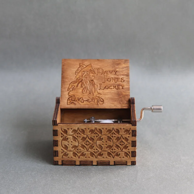 New Carved Queen Music Box Star Wars Game of Thrones Castle In The Sky Hand Cranked Wood Music Box Christmas Gift - Цвет: 4