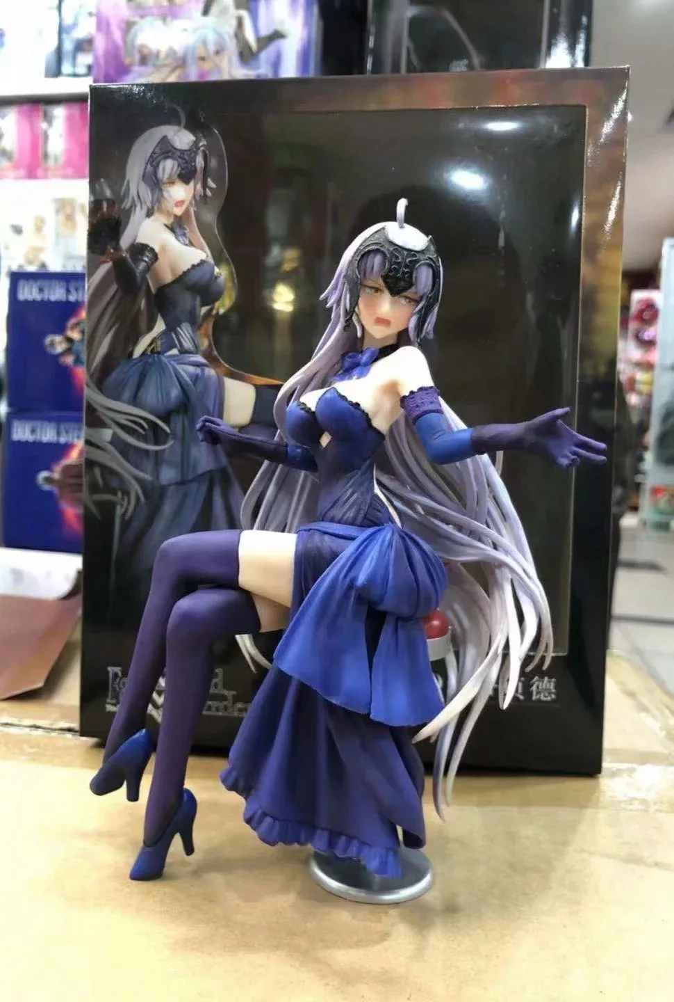 Диффузный динамический квадратный аниме серия FGO Святая ночь ужин Жанна д 'Арк Drunk Zhen бар Жанна д' Арк в штучной упаковке гаражный комплект модель