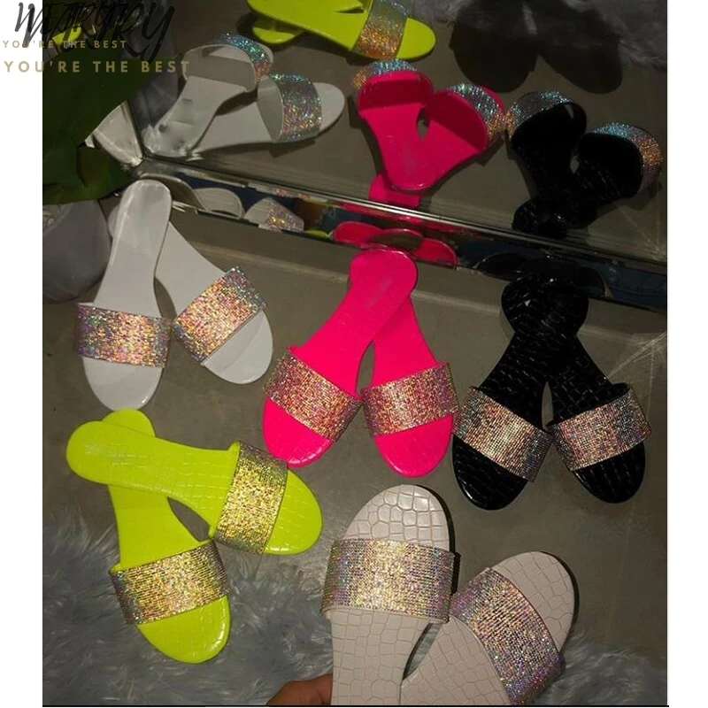 

2020 diamond sequins spring beach flip flop bright diamond women's sandals PVC flat bottom ladies beach slippers Candy colors