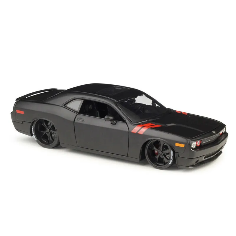 

1:24 2008 Dodge Challenger Modern Muscle Car Metal Luxury Vehicle Diecast Pull Back Cars Model Toy Collection Xmas Gift