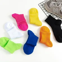 Однотонные носки с вертикальной полоской; сезон осень-зима; женские хлопковые сетчатые носки; Спортивные Повседневные Дышащие Удобные носки; флуоресцентные цвета