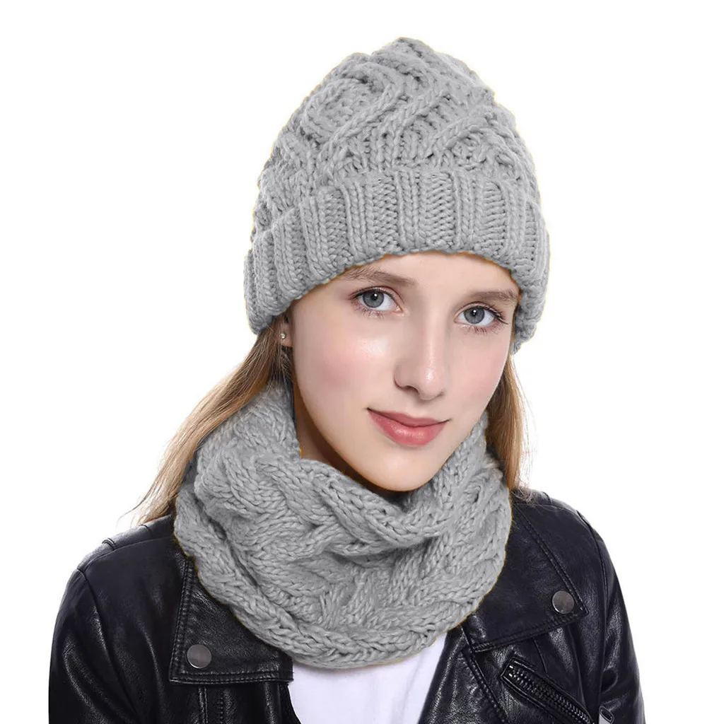 Bonnet et écharpe tricoté femmes deux pièces