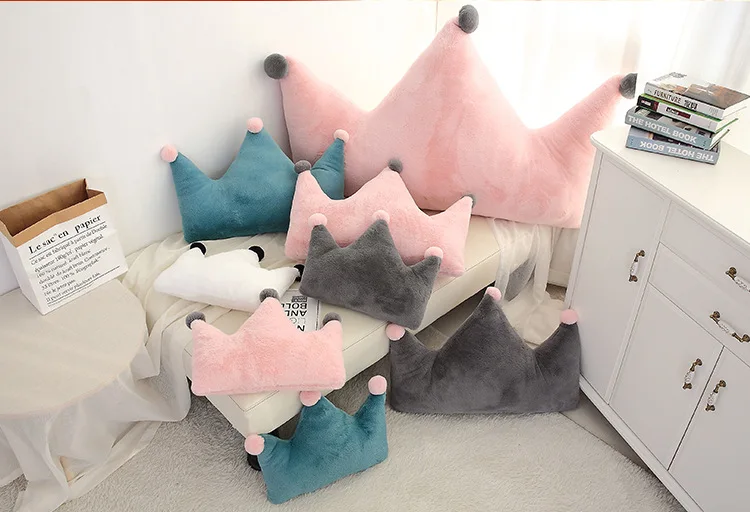 INS Online Celebrity Plush Toys Star Moon Pillow Gift Crown Sofa Cushion Photo Shoot Decoration Car Back
