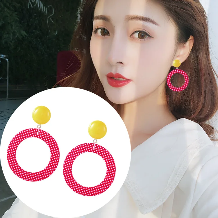 

Korean Version Of Punk Retro Red Resin Wave Point Ring Hit Color Personality Exquisite Wild Exaggerated Earrings Jewelry