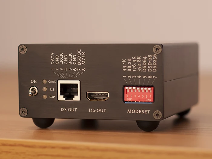 

L.K.S Audio SRC100 DAC Up-sampling box DSD256 PCM 384 Source Output I2S / DSD Output, I2S-HDMI I2S-RJ45 Output