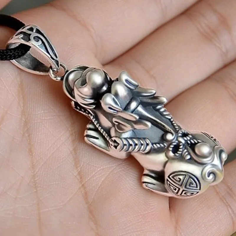 

Vintage China Nation Mythical Animals Brave Troops Pendant Exorcise Evil Spirits Fortune Lucky Pendant for Men Women Jewelry
