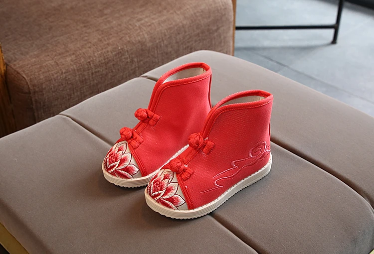 Kids Girls Shoes Handmade Cloth Boots Embroidery Casual Short Boots Winter Classic Folk-custom Style Cow Muscle Sole